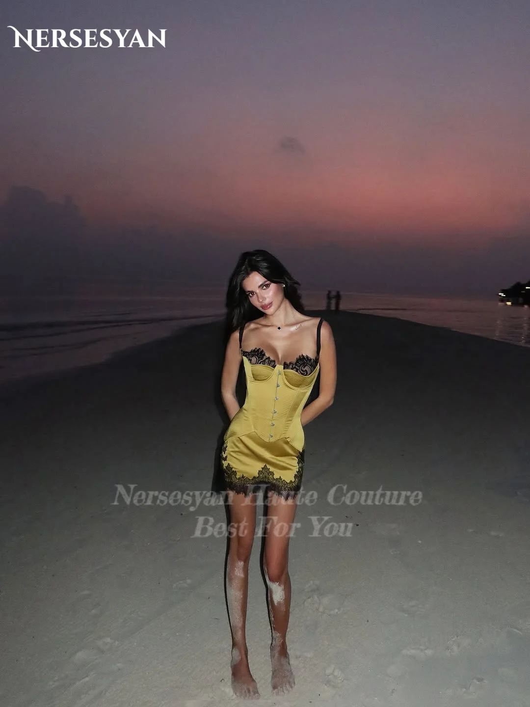 Nersesyan Sexy Spitze Ballkleider Spaghettiträger Applikationen Minikleid Satin Arabische Frauen Cocktailpartykleider 2026 Maßgeschneidert