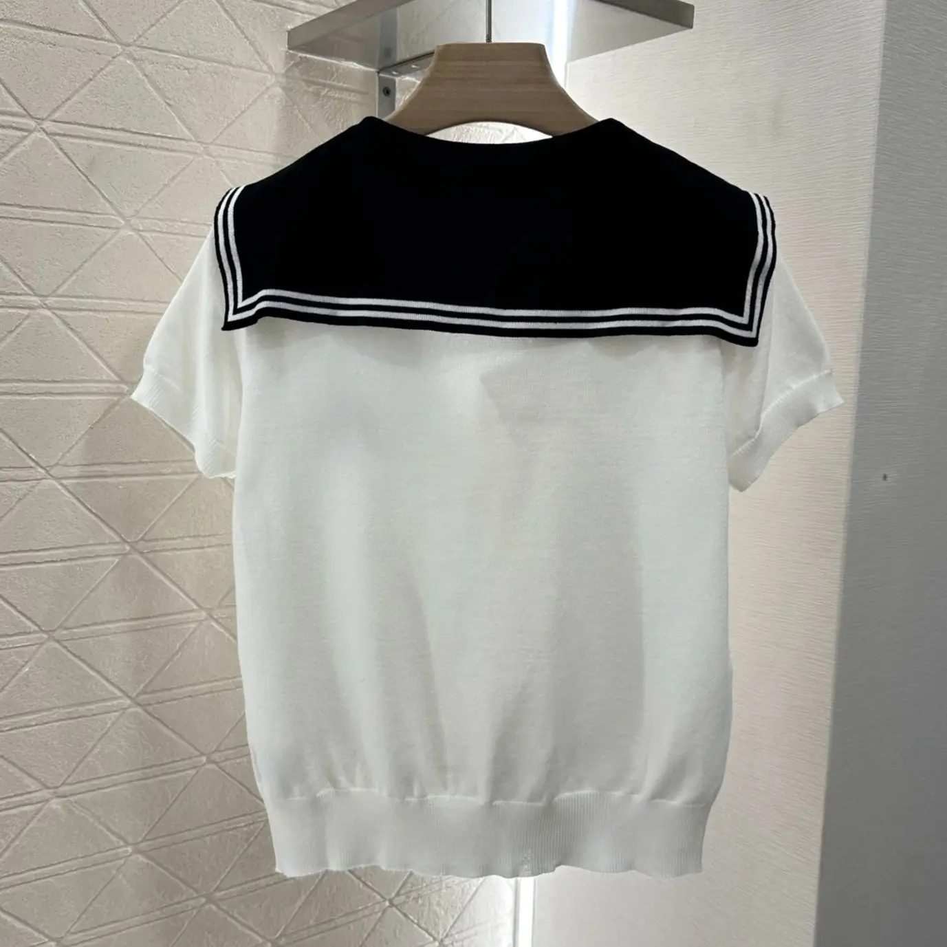 

2025 New Products on the Shelf Shawl Short Sleeve Knitted Short Sleeve Yarn Woven Striped Hemming Loose Elastic