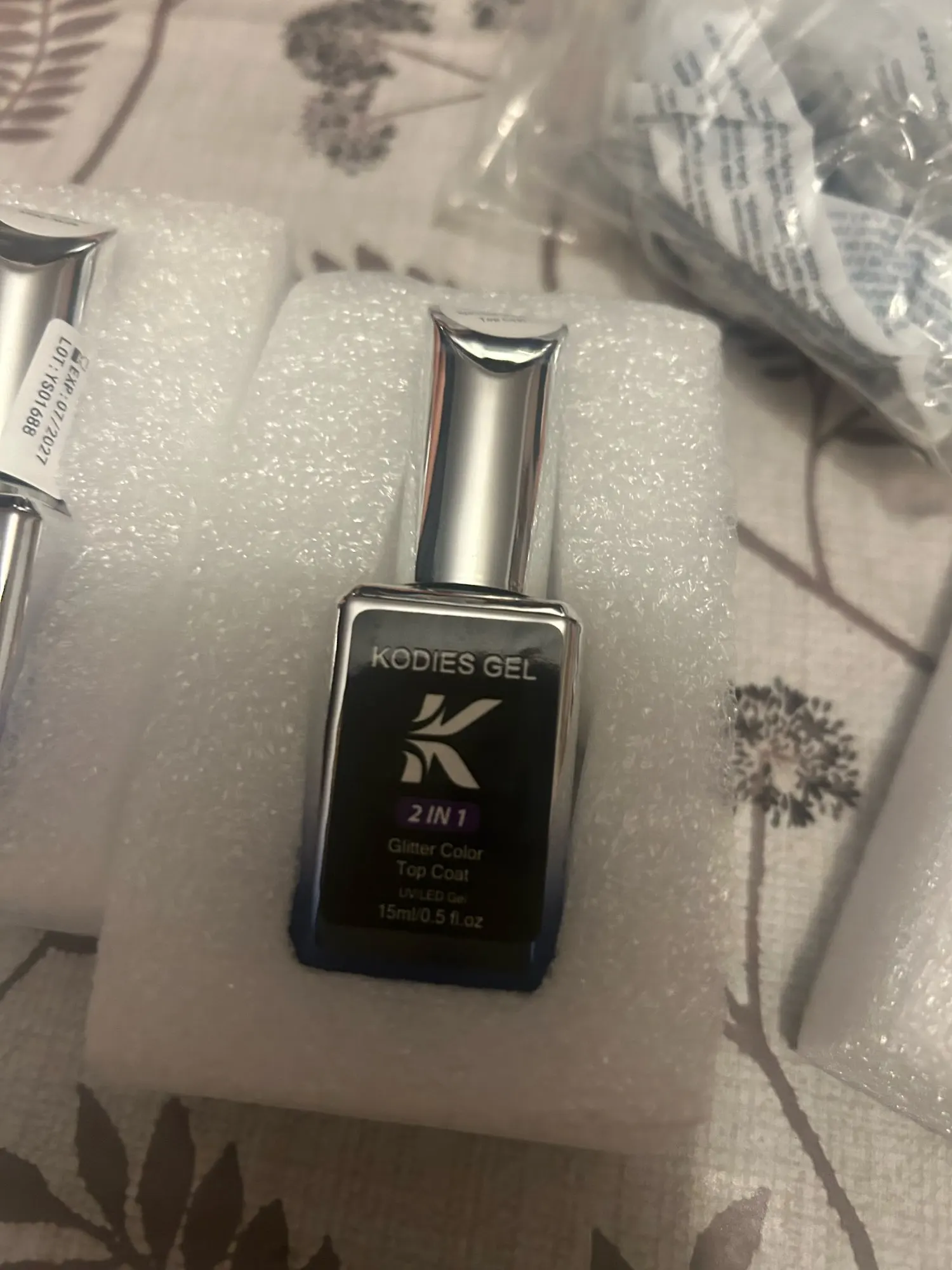 KODIES GEL Starlight Top Coat Gel Nail Polish 15ML Semi Permanent UV Shimmery Manicure Gel Finish Sealer Aurora Chrome Topcoat photo review