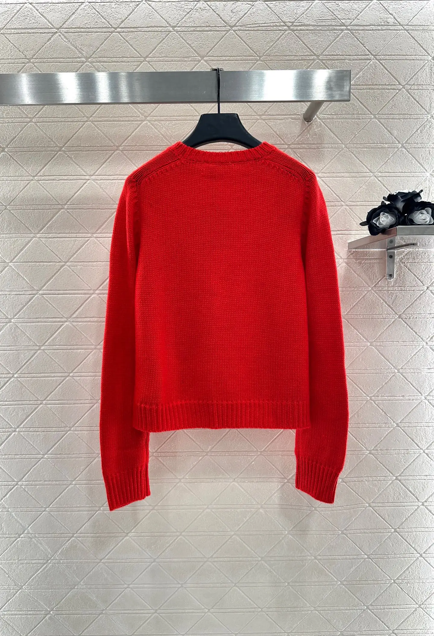 

2025 Autumn/Winter New Round Neck Pullover Sweater Made of Wool Knit Material 426