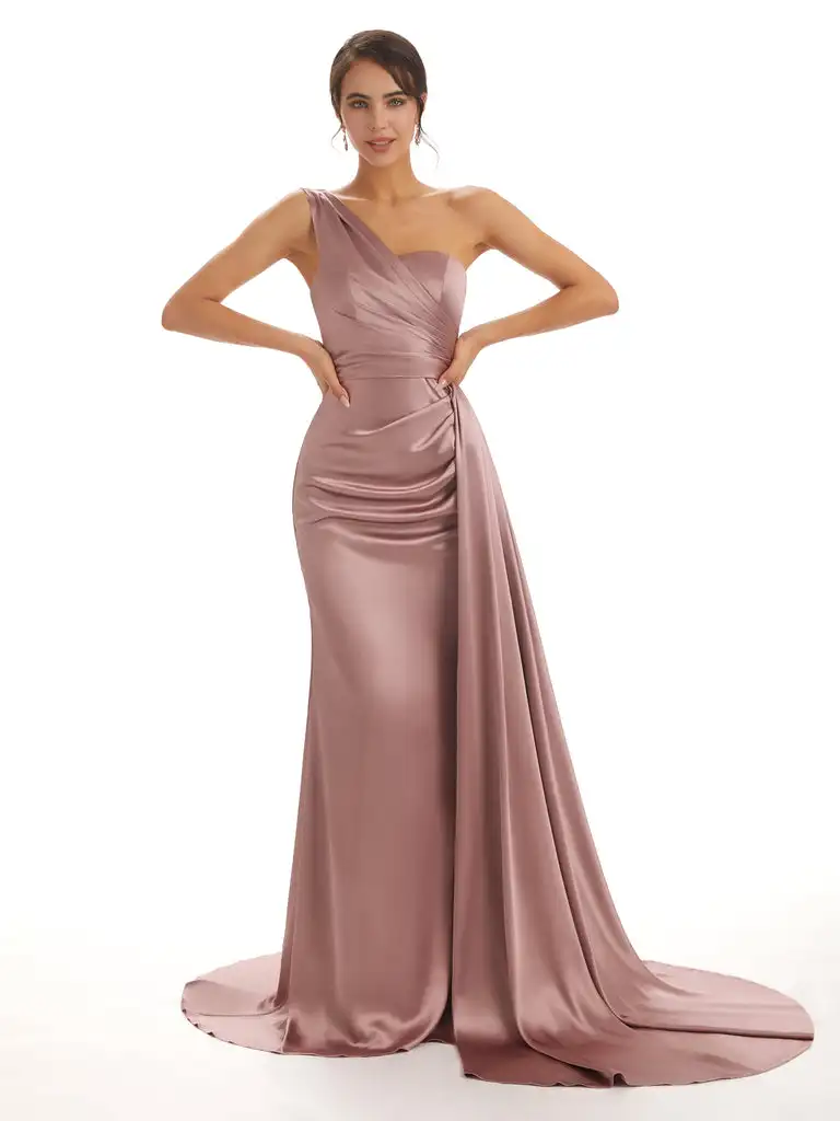 

One Shoulder Mermaid Bridesmaid Dresses for Women Satin Prom Dress with Slit Long Formal Dress Shiny Party Dresses for Women