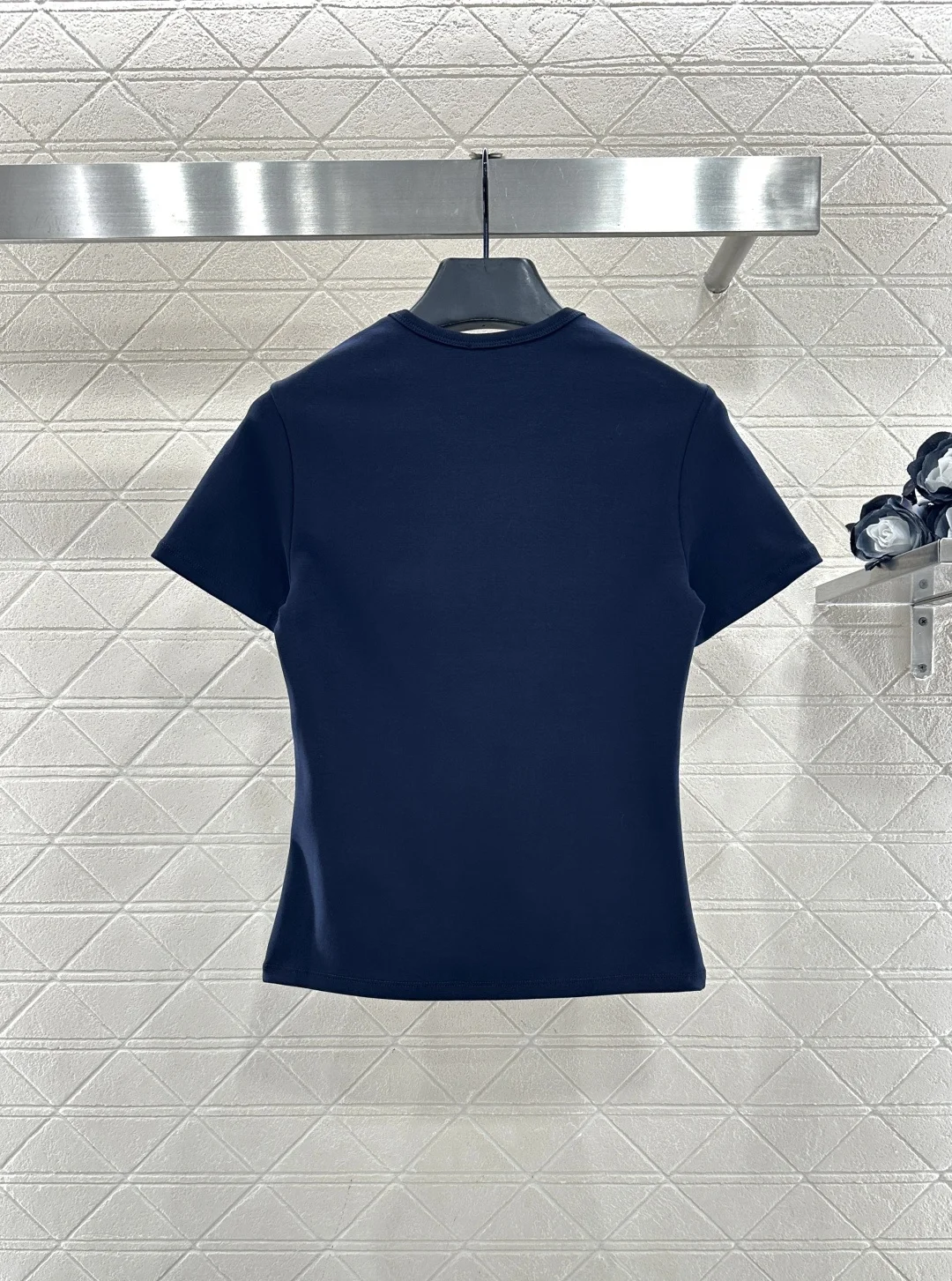 

2025 Новая футболка с вышивкой и круглым вырезом, полностью из хлопка 575