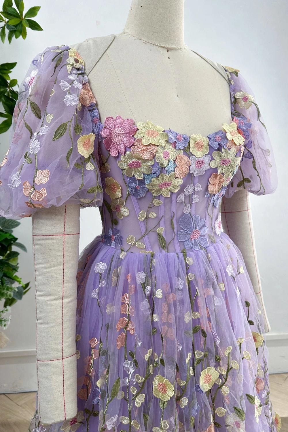 Simple Corset Lavender Floral Embroidery Midi Prom Dress with Puff Sleeves Square Collar Homecoming Dresses vestidos Party Gowns