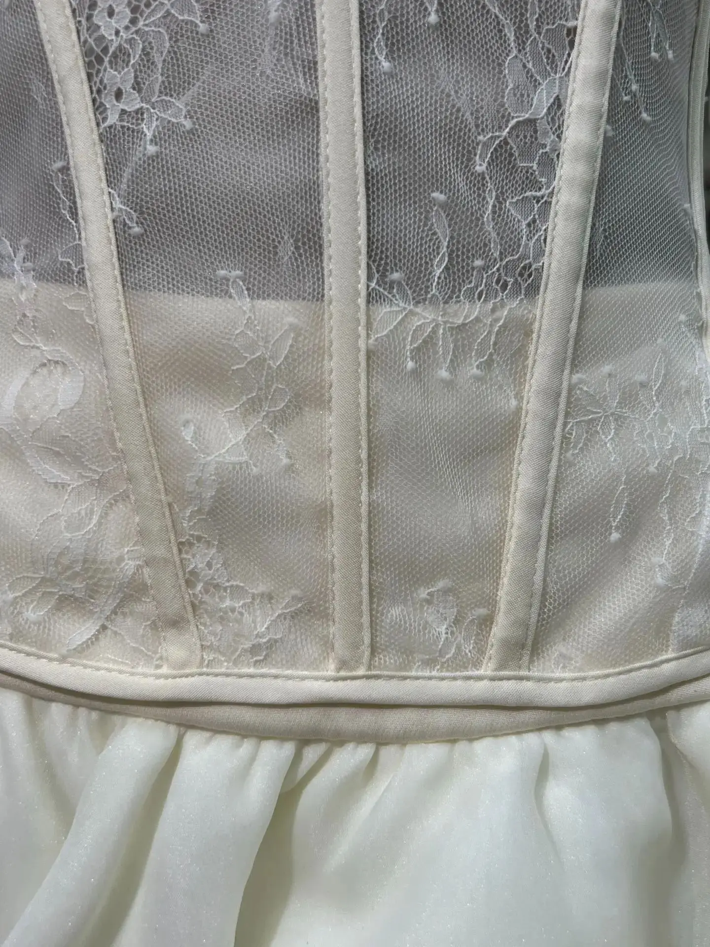 夏の新しいエレガントなレースボーンコルセットトップ、アシンメトリーハイウエストティアードスカートのツーピースセット、レディースファッションのパーティーイブニングドレス