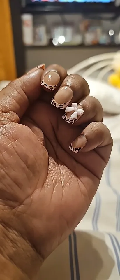 24/96pcs Nude Leopard French Bowknot False Nails Short Round Square Press On Nails Y2K Cute Leopard Bow Actylic Fake Nails Tips photo review