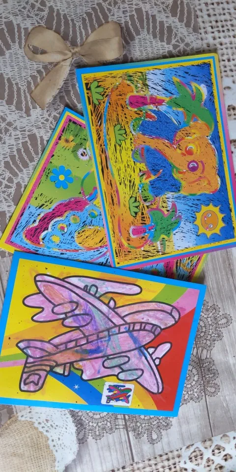 10pcs Children Scratch Painting Colorful Drawing Toys DIY Paper Cartoon Art Supplies Handmade Graffiti Kid Birthday Gifts TMZ photo review