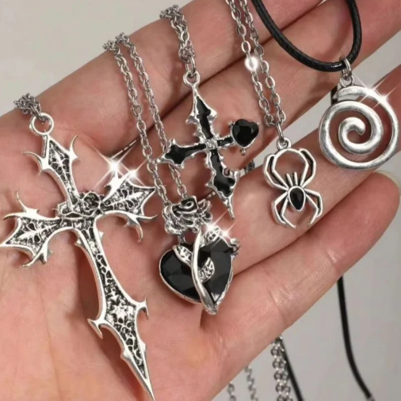 5Pcs Gothic Pendant Necklace Set Thorn Cross Black Heart Spider Vortex Spiral Pendant Necklace Men's and Women's Jewelry