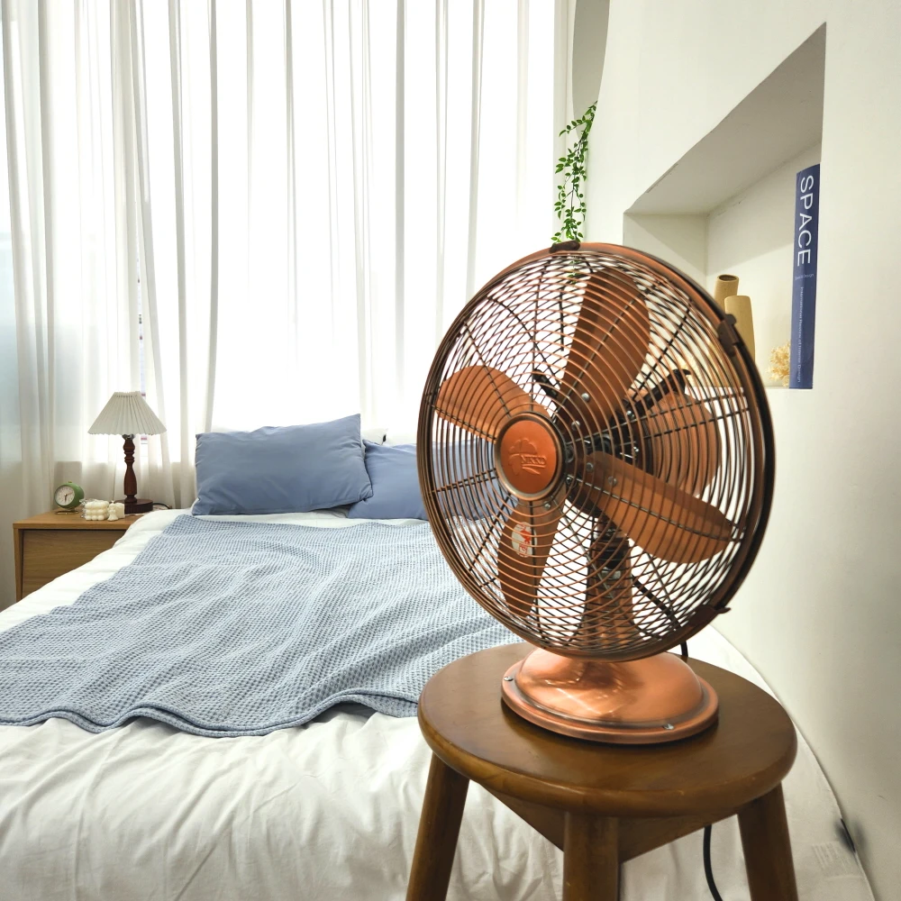 مروحة طاولة معدنية مزخرفة من نيكو ، برونزية ونحاس ، تصميم داخلي ، متجر مكتب منزلي ، مروحة ريترو رو السيئة ، نجمة وجدانية ،