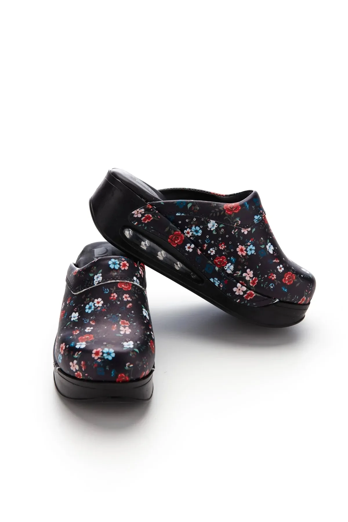 Black Orthopedic Sabo Slippers Doctor Nurse Hospital Clogs New Style Orthopedic Sabo Woman Heeled Slippers Shoes