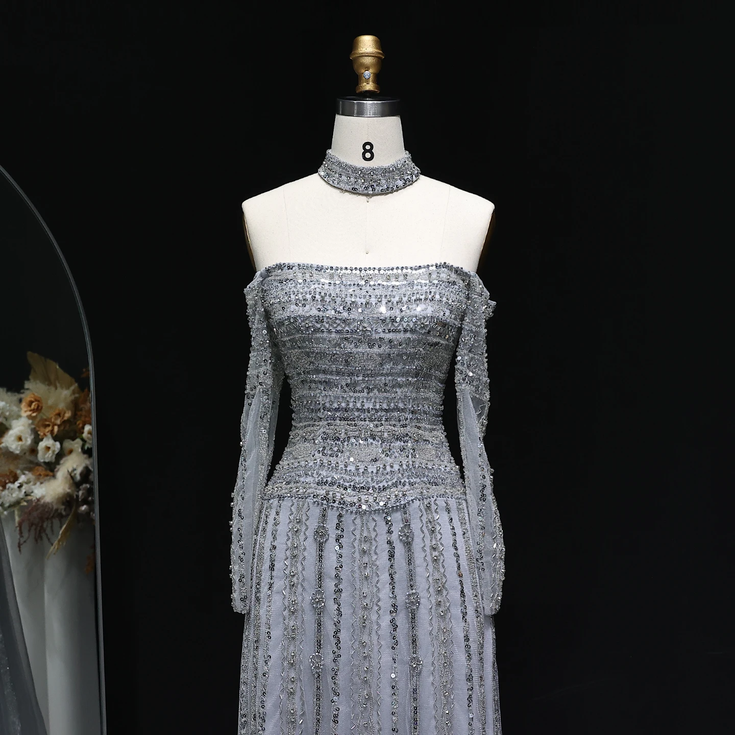 Sharon Said Luxuriöses Silberperlenbesetztes Elegantes Schulterfreies Abendkleid mit Choker, Langen Ärmeln, Luxus-Hochzeitskleid SS178 Maßanfertigung – Detail 6