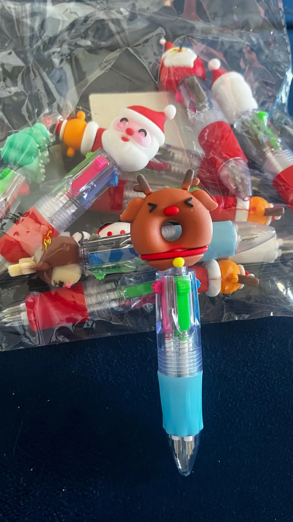 5-30Pcs Cute Christmas Theme Pattern Four-color Pen for Christmas Party New Year Gift Souvenir Christmas Stockings Pinata Filler photo review