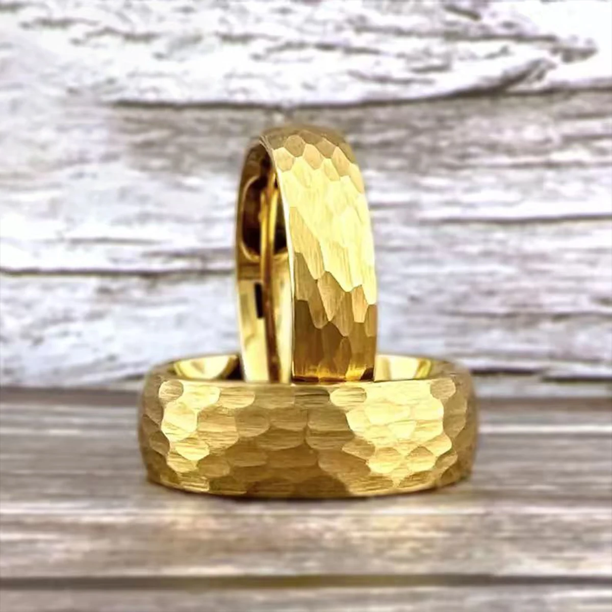 

Кольцо из карбида вольфрама золотого цвета 8 мм/6 мм, модные ювелирные изделия, мужские обручальные кольца, кольца для помолвки с эффектом ковки для мужчин и женщин