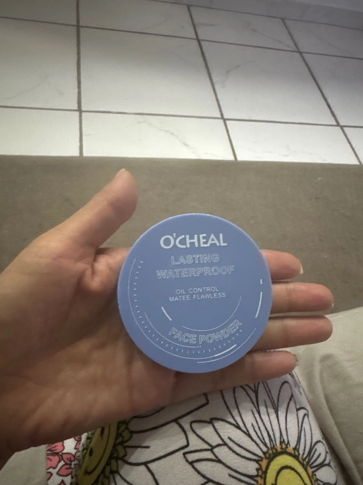 Ocheal Matte Face Setting Powder Oil-control Lightweight Radiant Foundation Pressed Powder Face Full Coverage Makeup Cosmetic photo review