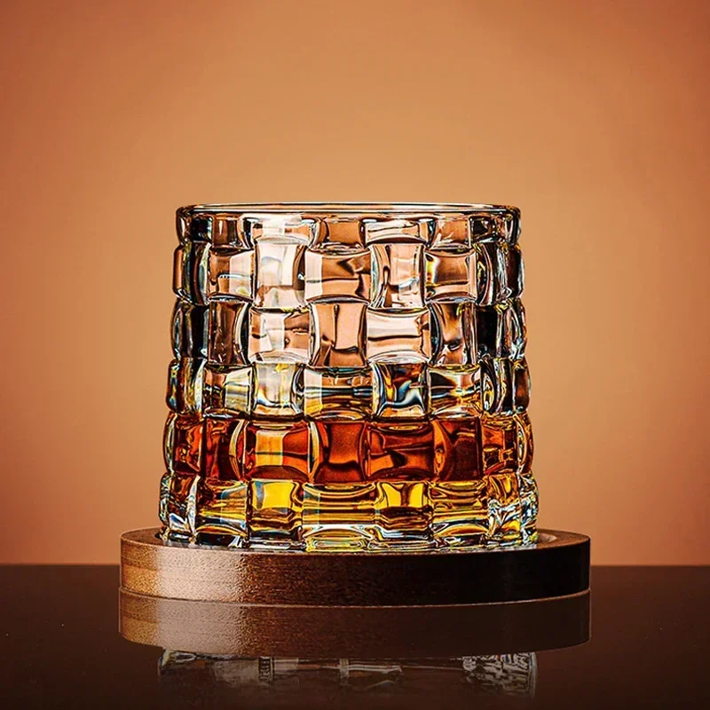 Kubek do whisky z podstawą Kryształowe kieliszki do whisky Obrotowy wirujący kieliszek do wina Brandy Szklany kubek do napojów do baru w domu — zdjęcie 2