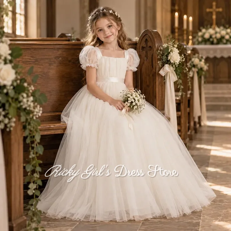 Custom Ivory Tulle Flower Girl Dress For Wedding First Communion Short Puff Sleeve Wedding Tulle Princess Gown Floor Length