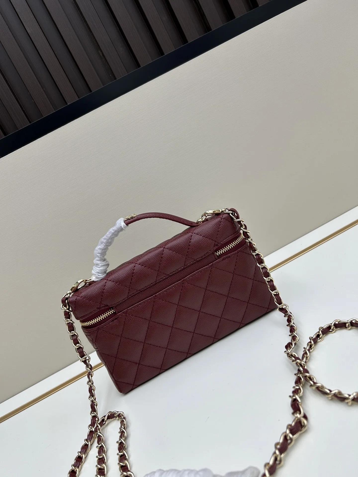 

Artistic Hobo Bag Grain Leather Detachable Chain Strap Waistline Design Crossbody Bag for Women