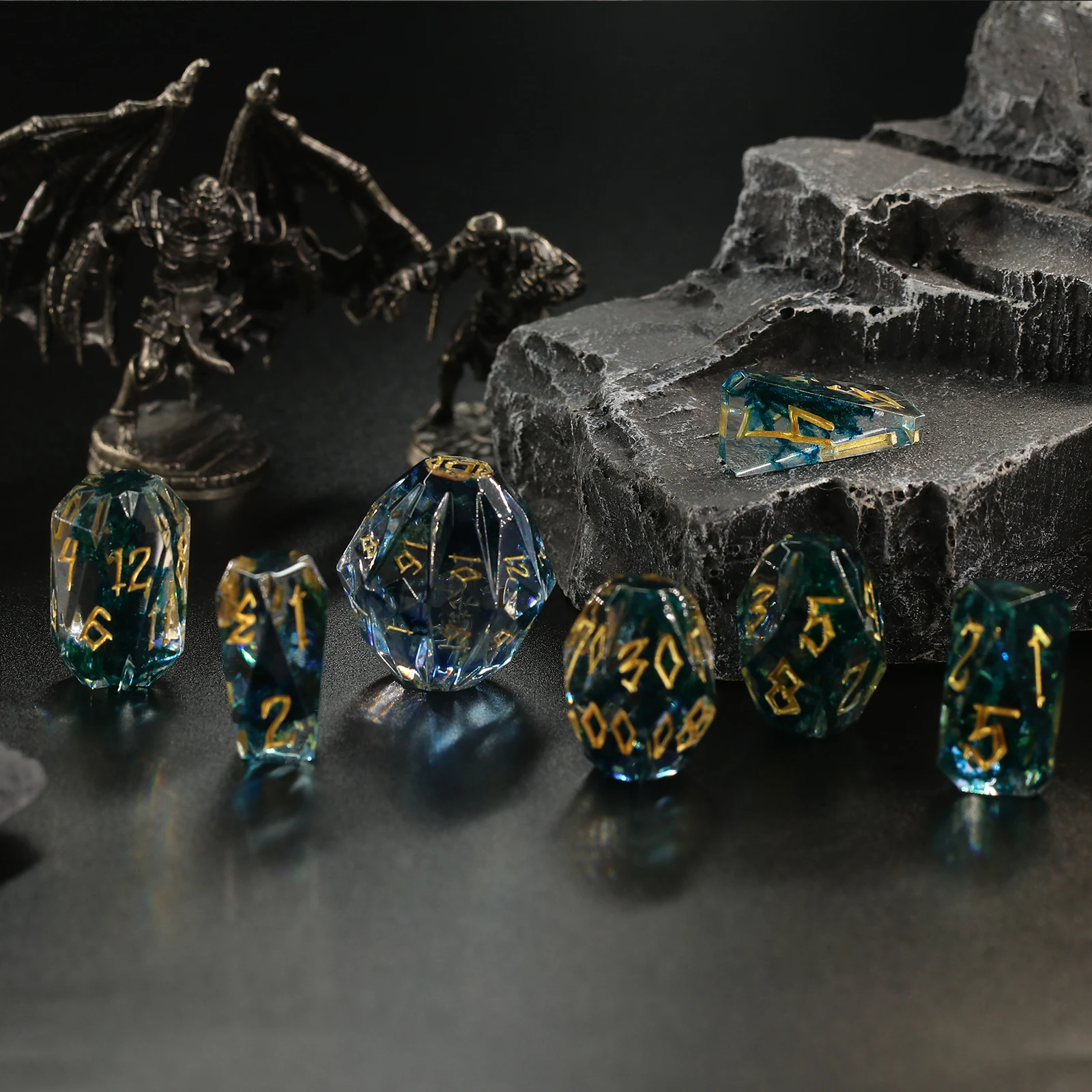 

Polyhedral Dice Set, DND Dice Set Resin Dice For Dungeons and Dragons Gift Ideas Role Playing RPG Dice
