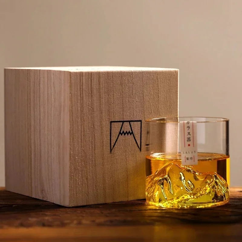 Japonia 3D Mountain Whisky Glass Glacier Old Fashioned Whisky Rock Glasses Whisky-glass Drewniane pudełko na prezent Kubek do wódki Kubek do wina — zdjęcie 2