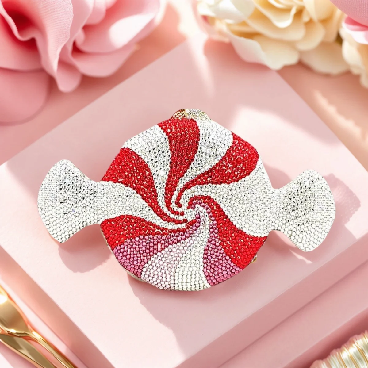 

Sweet Girl Candy Shape Rhinestone Bag Chic Crystal Evening Party Purse Chain Crossbody Bag Diamond Handbag for Prom Dating