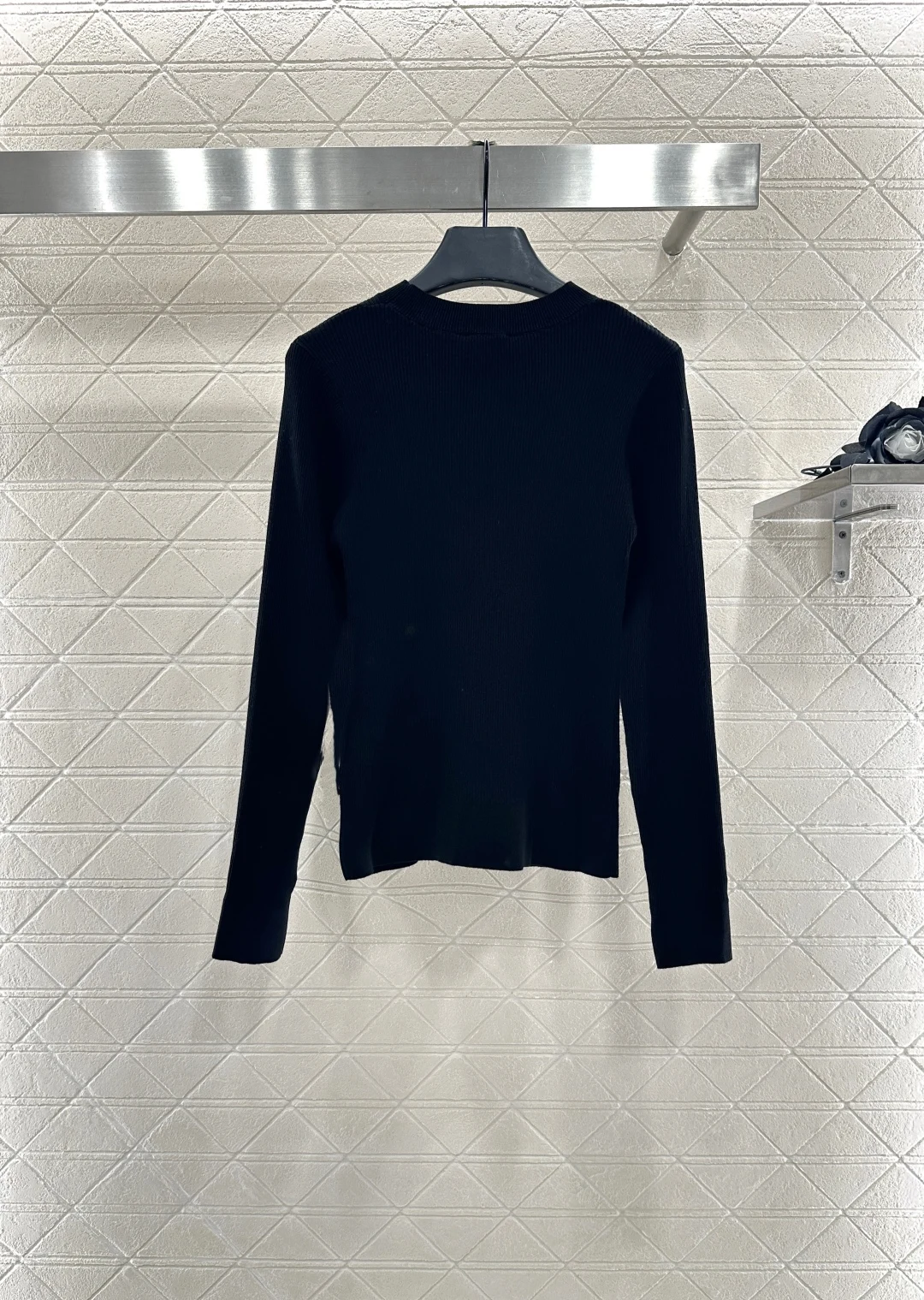 

25 Autumn New Round Neck Simple Comfortable Soft Knitted Sweater