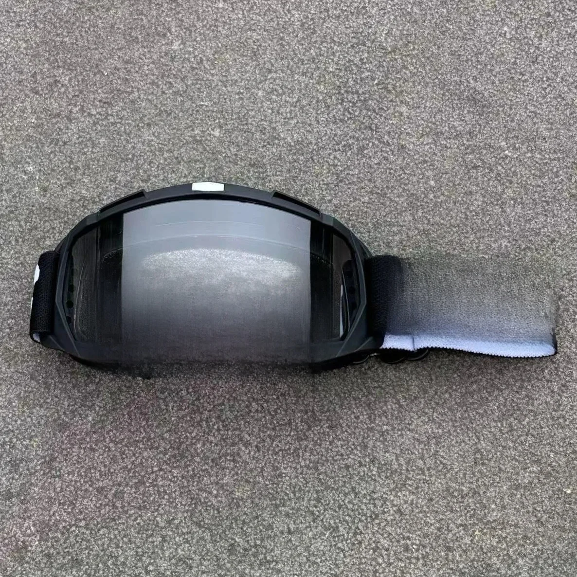 AliExpress 100 Off-road Goggles Motocross Glasses Motorcycle Sunglasses Man MTB ATV Mask Windproof Protection Skiing Cycling Racing Goggles