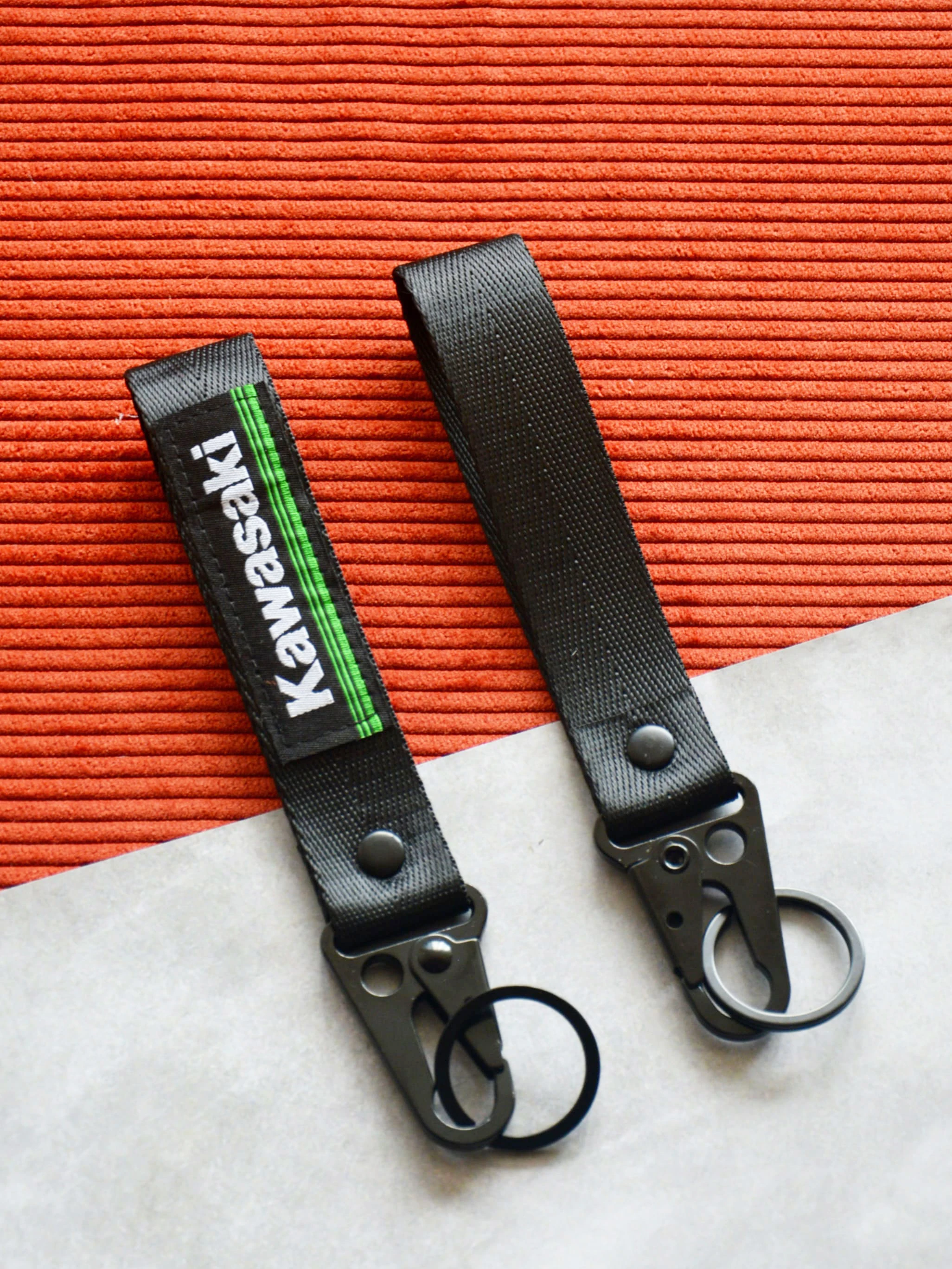 ニャモ⭐️ Fabric keychain for motorcycle keys with Kawasaki logo black 16x2