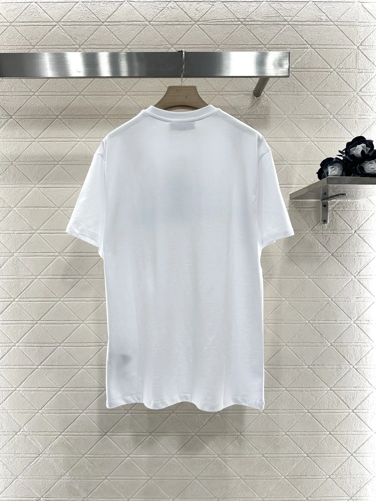 

2025 New Fashionable Versatile Slimming Figure-hugging T-shirt Short-sleeved O-neck Cotton