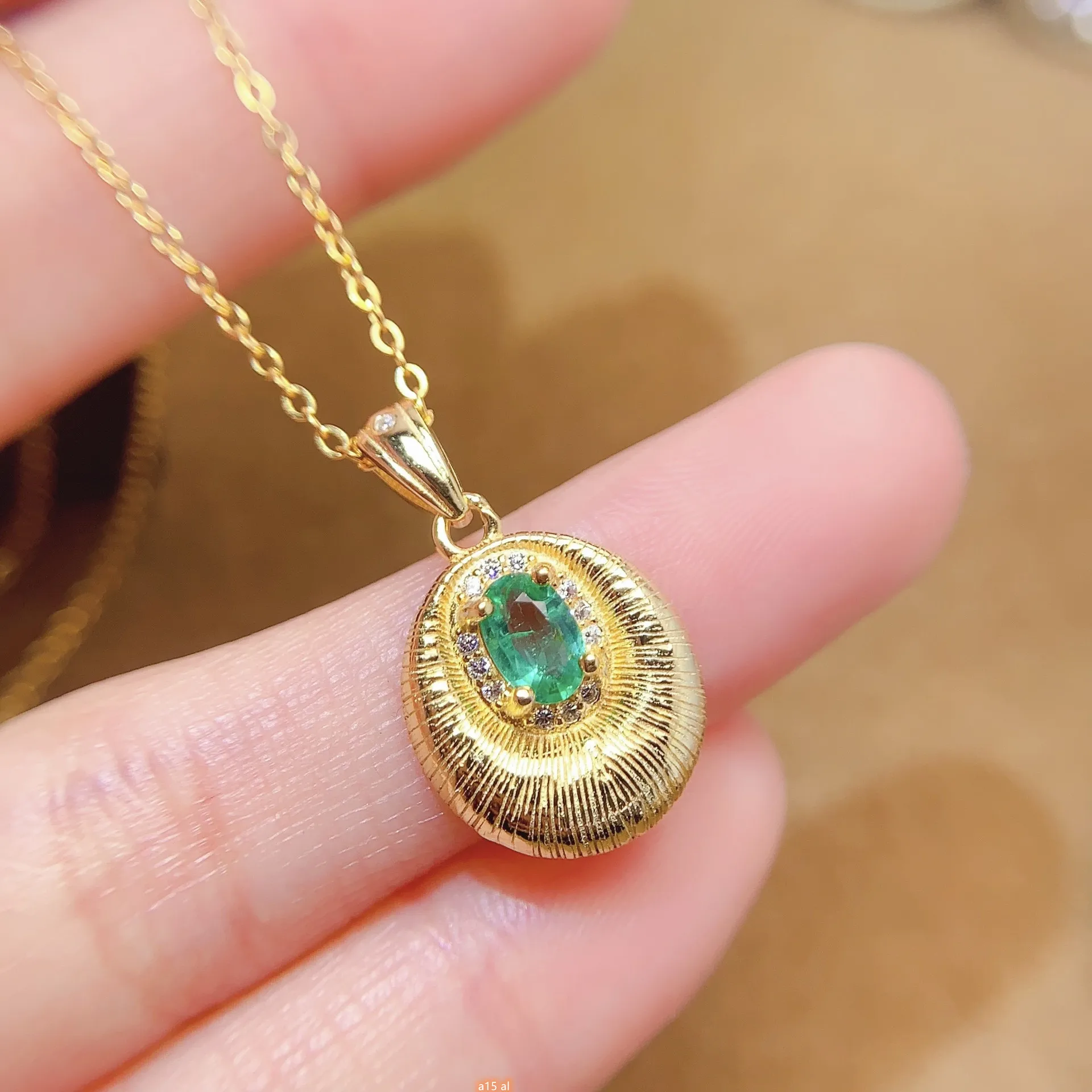 

Jewelry Girls' Pure Natural Emerald Necklace Pendant 925 Pure Silver Plated Gold Brushed Christmas Gift for Girlfriend Wedding