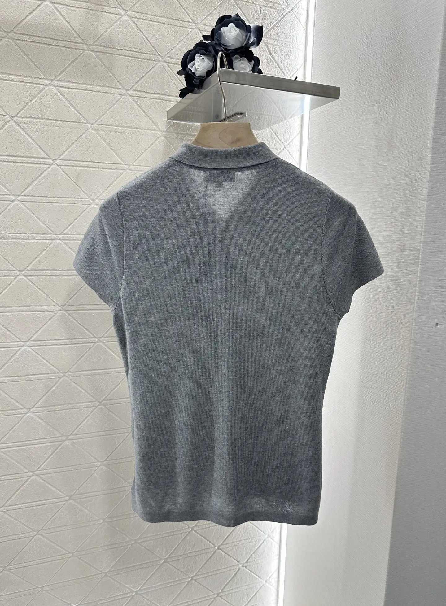 

2025 Summer Women's Short sleeved Shorts Set with Collar Button Open Sports Style College Style Slim Fit Fabric Comfortable W166