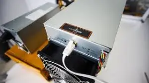 Bitmain Antminer Z15의 전체 모습