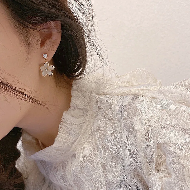 Vergoldete Kristallblatt-Quasten-Tropfenohrringe für Frauen, glänzende Zirkon-Blume, baumelnde Ohrringe, Hochzeit, Schmuck, Geschenk, Y2k – Detail 33