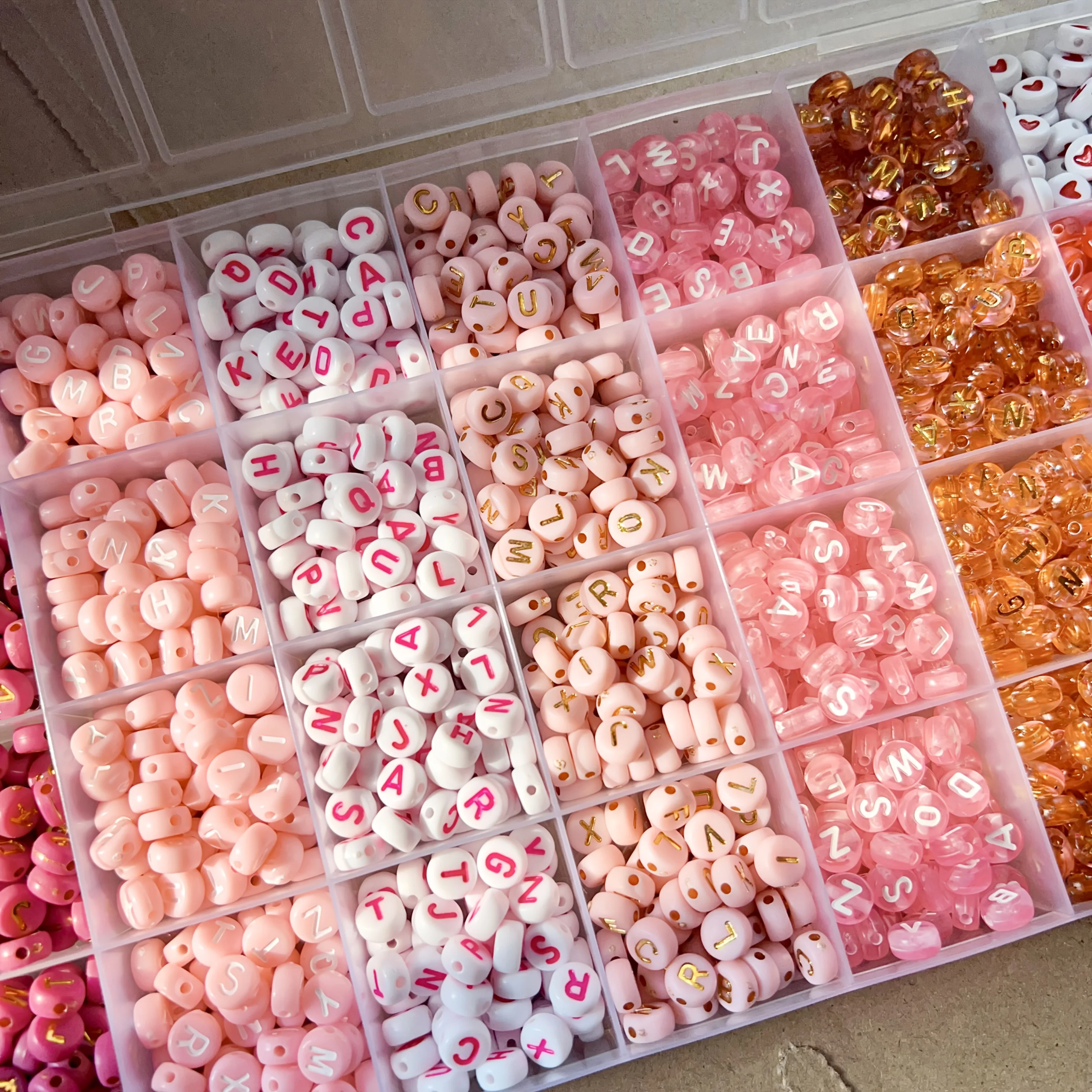 300/840pcs Pink, Red & White, Golden Letter & Heart Acrylic Beads Set - Jewelry Making Kit for DIY Bracelets, Necklaces image 2