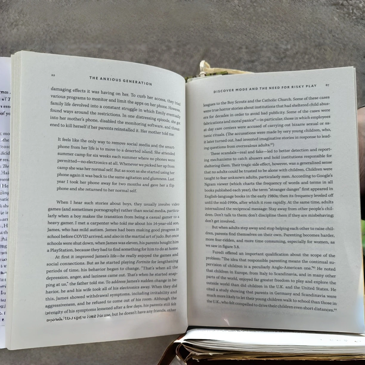 Parenting & Teenager Psychology Reading, Discussion on Social Media and Modern Childhood Life