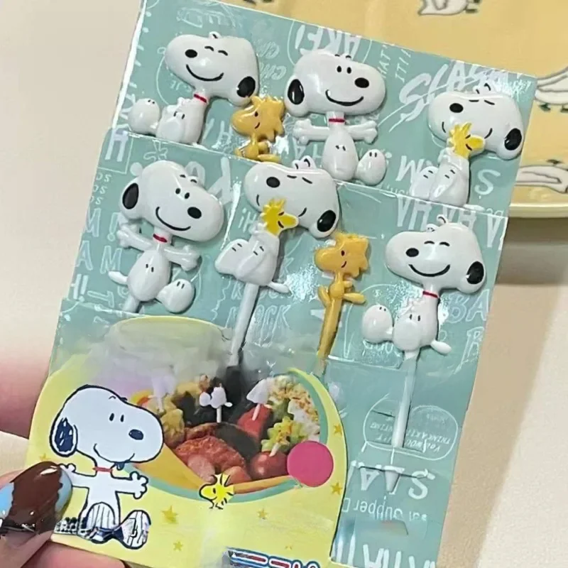 Snoopy men's and women's new Japanese style cute creative cartoon multi-functional high-looking compact portable cake fruit fork