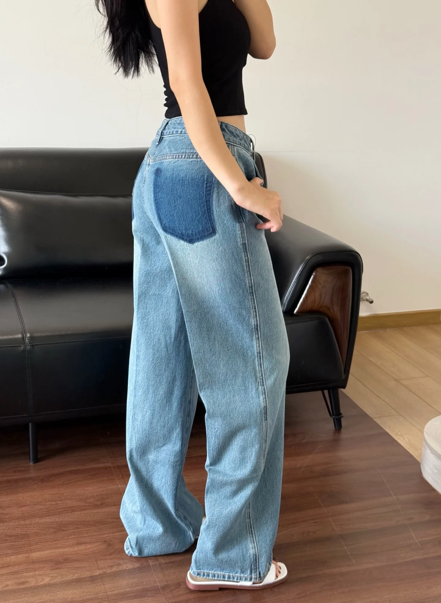 

2025 Autumn Must-Have! Large size Washed Blue Wide Straight Leg Jeans - Distressed Details, Retro Vibe, Perfect for Fall Outings