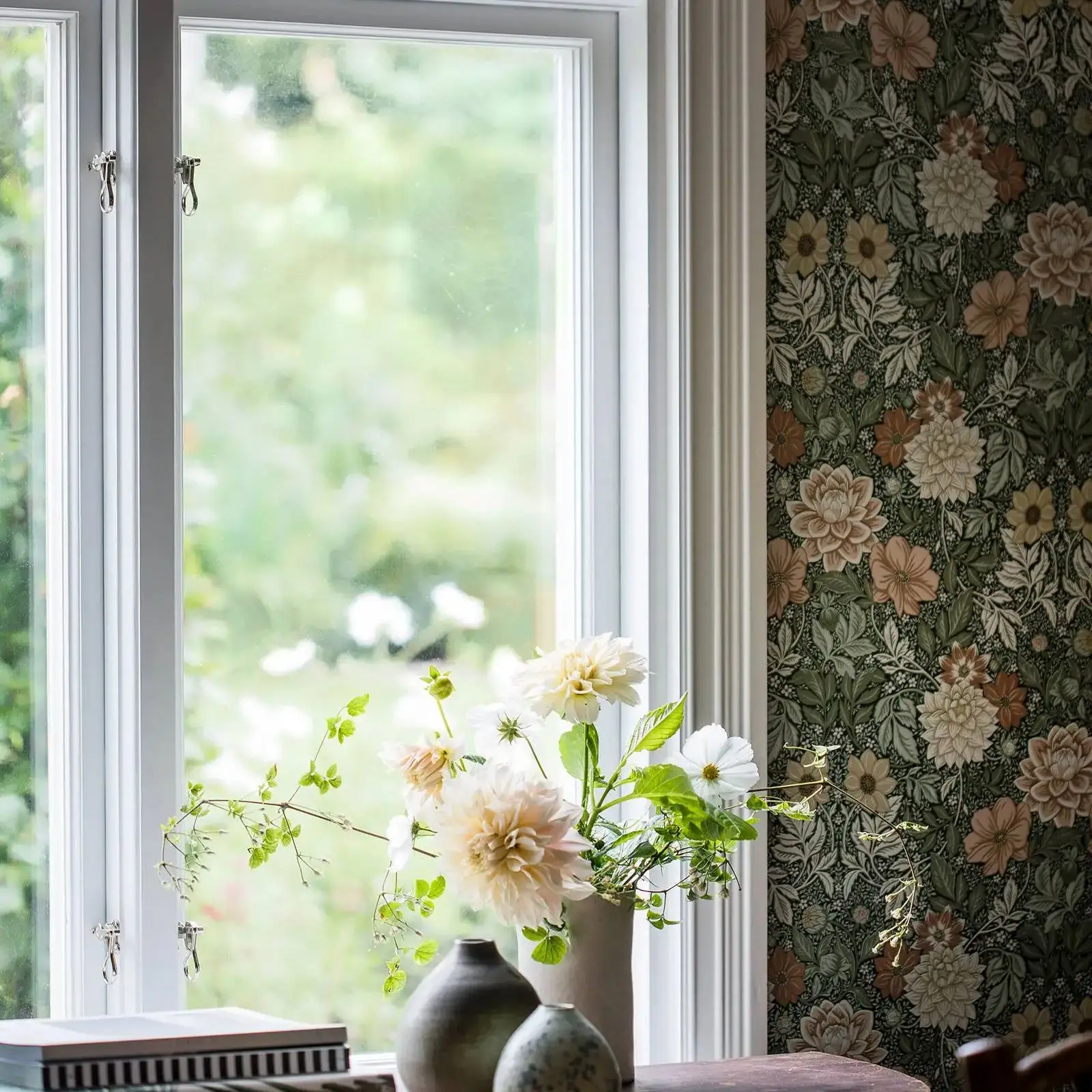 Dahlia Garden Wallpaper, Flora Wallpaper with Large flowers, Scandinavian country style Wallpaper