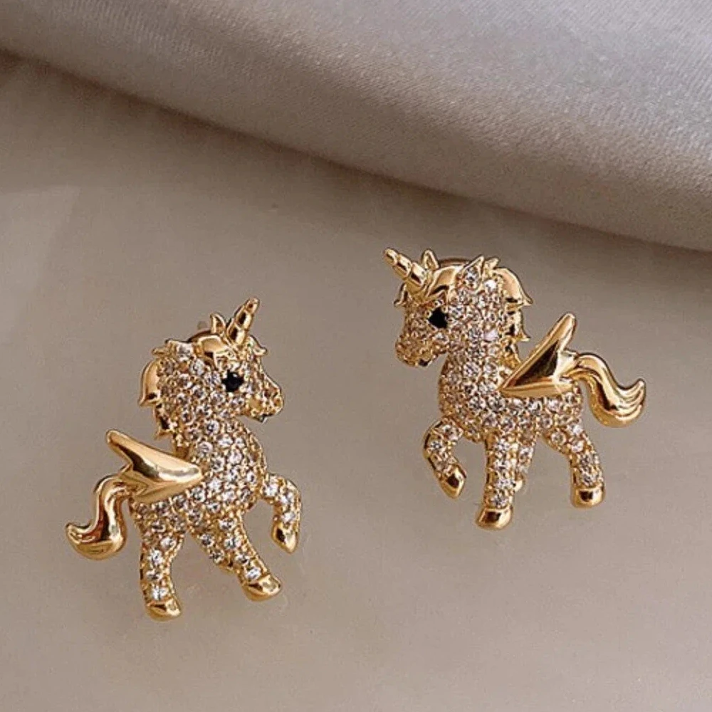 New Unicorn Stud Earrings Crystal Fashion Earrings for Women Girl Earrings Exquisite Jewelry Gifts