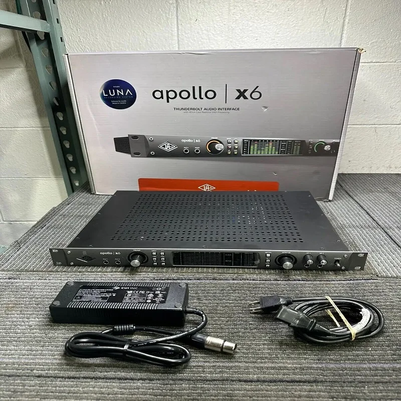 

New Sales Audio Universal Audio apolllo X8P Thunderbolt 3 audio interface