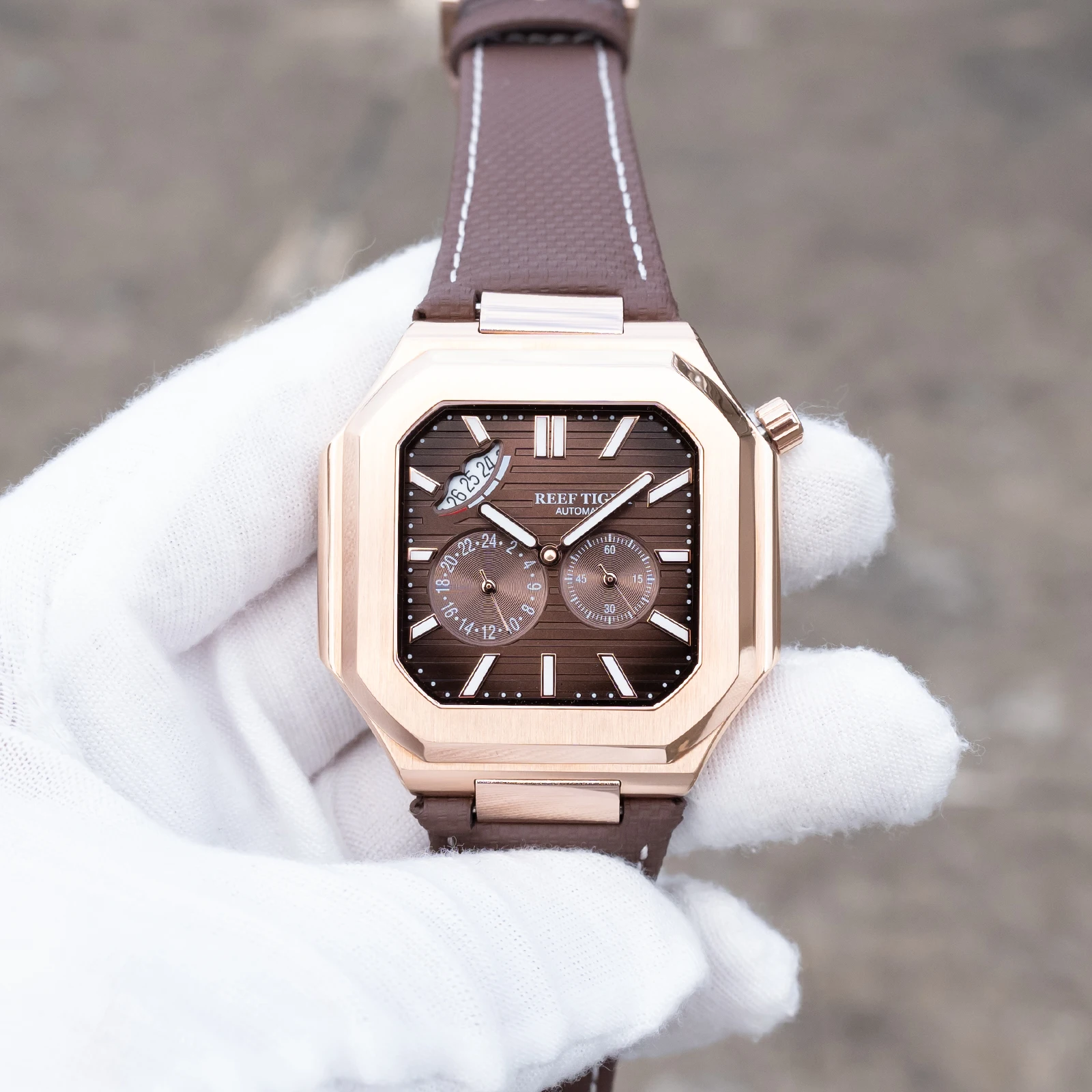 ساعة ريف تايجر بمينا بني وذهبي وردي من الجلد المربع - ساعة ميكانيكية مضيئة متعددة الوظائف مقاومة للماء مع تاريخ RGA20S9