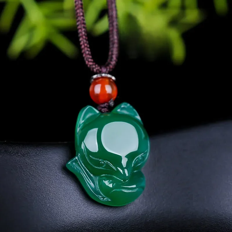 Jade Fox naszyjnik wisiorek naturalna zieleń biały chalcedon chiński moda urok biżuteria rzeźbione Amulet prezenty dla kobiet mężczyzn — zdjęcie 2