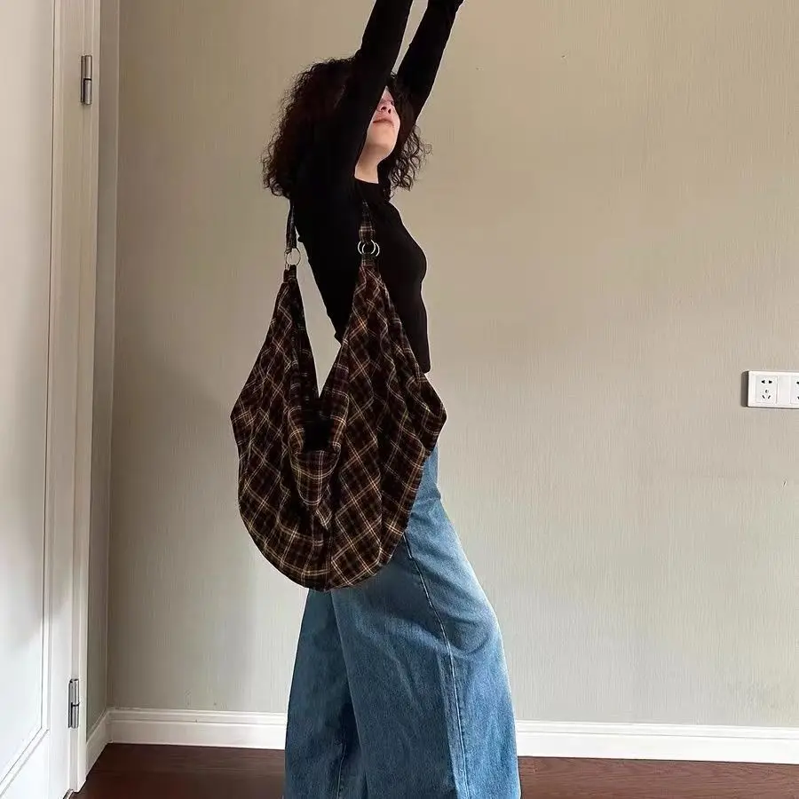 Lässige Vintage-Einkaufstasche, große Kapazität, Canvas-Tragetasche für Damen, entspannter Stil, karierte Pendler-Umhängetasche, vielseitige Reisetasche – Detail 6