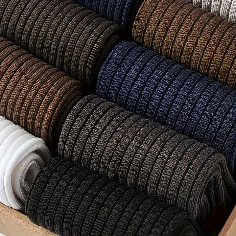 [남성용 양말 5켤레] 남성용 단색 중목 양말 5켤레 팩 - 통기성과 땀 흡수 기능이 있어 사계절에 적합