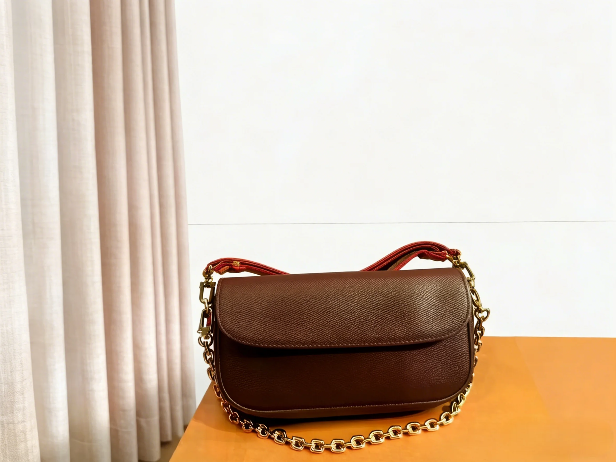 

2026: New Product Launch Women's Bags Underarm Bags Shoulder Straps 07