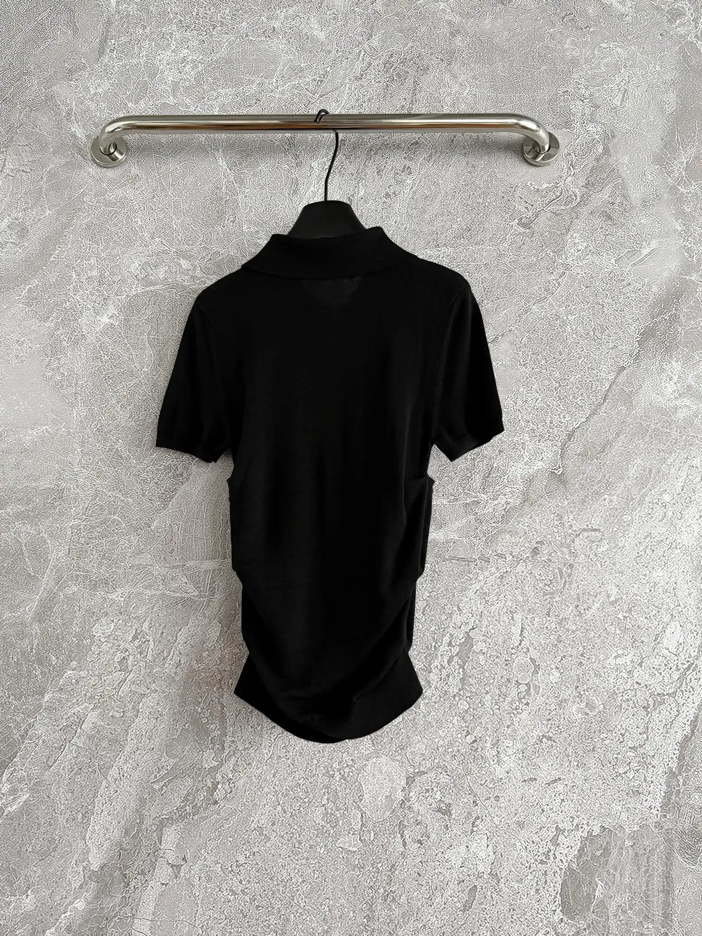 

2025 Trendy U-Neck Tank Top - Bold Color Contrast Straps, Fashion-Forward Design, Perfect for Brunch & Street Style