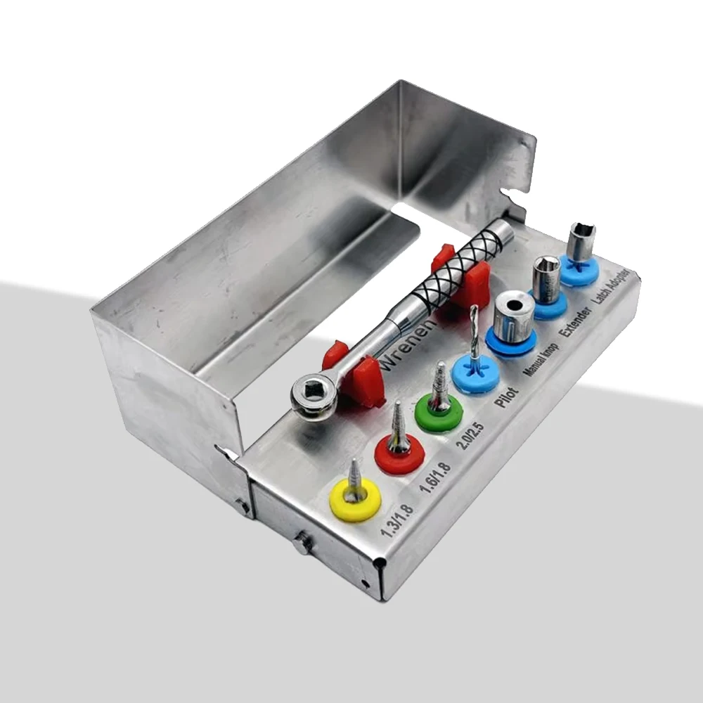 

Набор хирургических инструментов для зубного имплантата включает в себя инструмент для удаления, комплект расширителя костей и ключ отвертки SOS