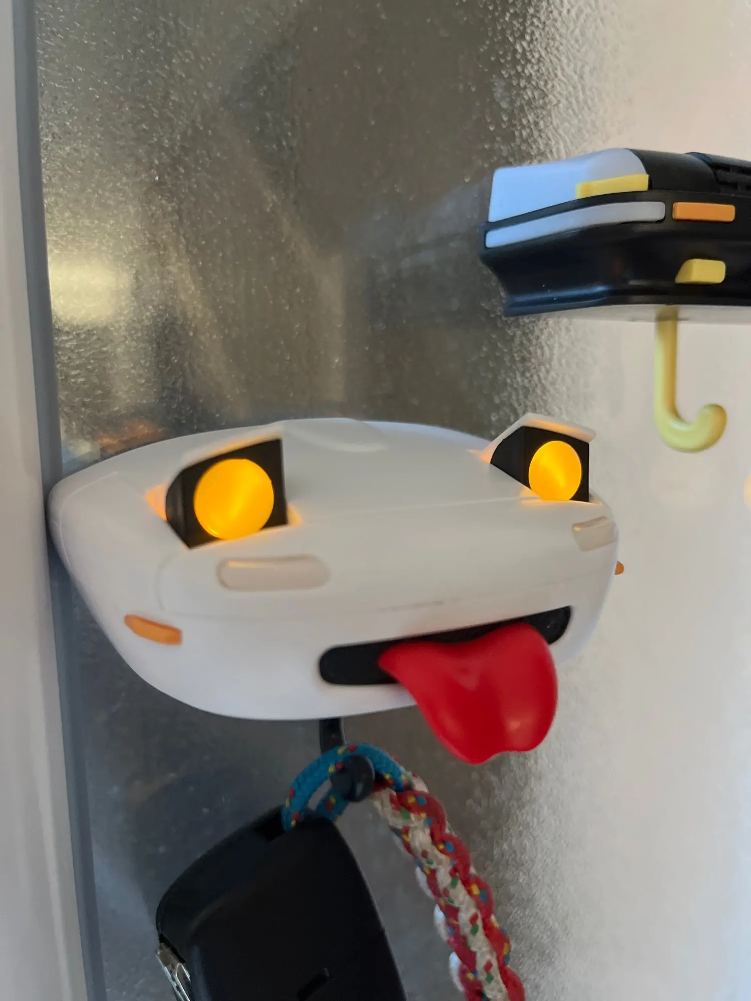 Sillyface Car Headlight Key Holder photo review