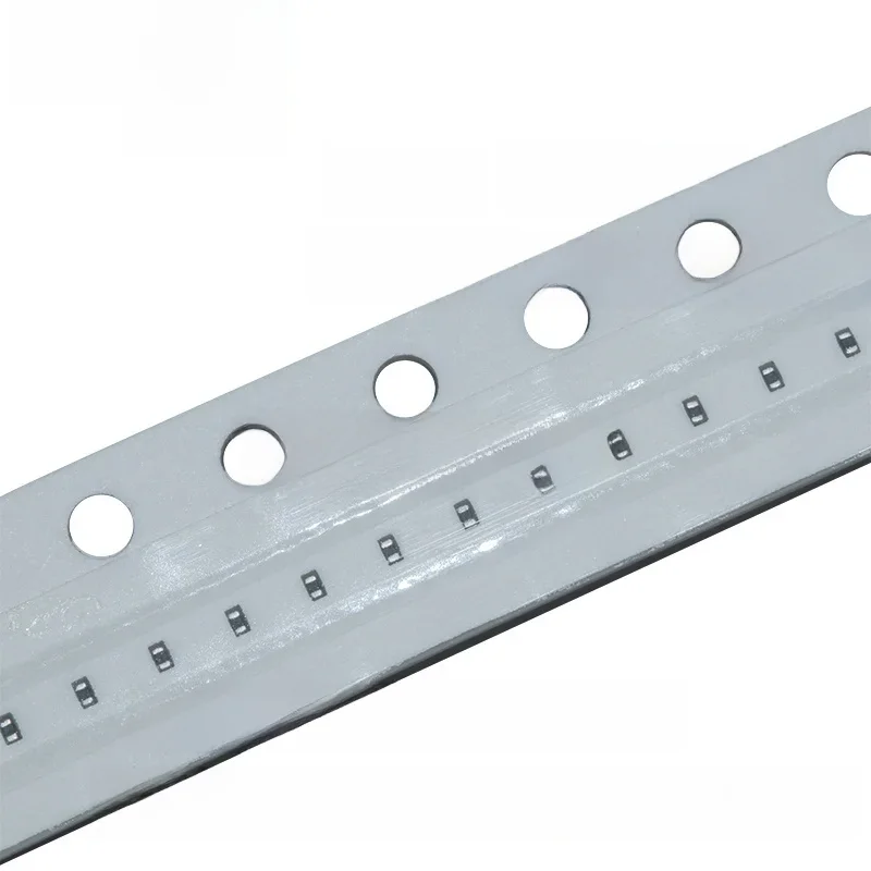 100 szt. 0201 1UF 6.3V 10V 16V 25V 35V ± 20% 105M X5R SMD Chip wielowarstwowy kondensator ceramiczny — zdjęcie 2