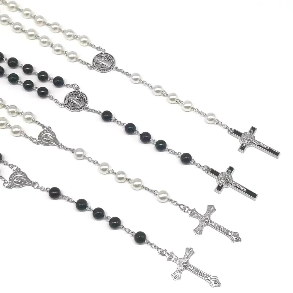 Schwarz-weiße runde Perle Gebets perle Kreuz Anhänger Halskette Glas imitation Perle lange Pullover