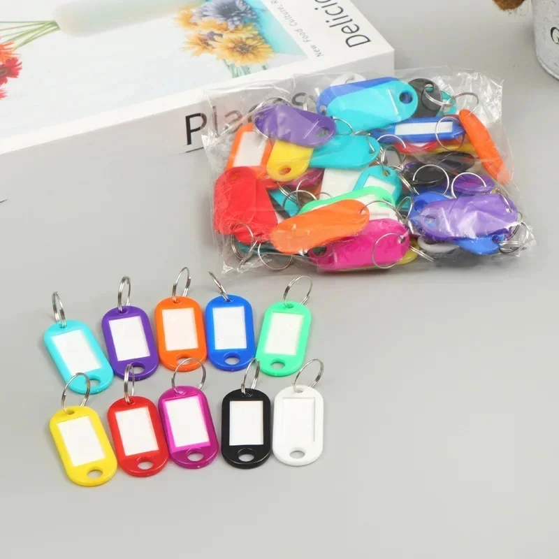Porte-clés en plastique coloré, étiquette numérotée avec nom de bagage, étiquette d'identification, étiquettes nominatives avec anneau fendu, 10 pièces/lot