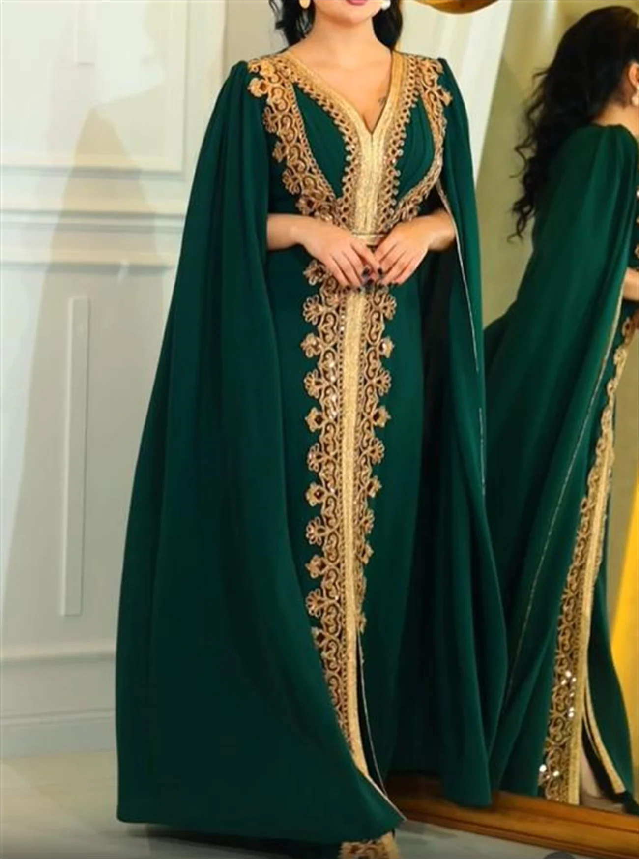 Luxury Evening Dress Green  V Neck Cape Sleeve Split To Floor Lace Applique Muslim Kaftan Elegant Party Dresses For Women 2023